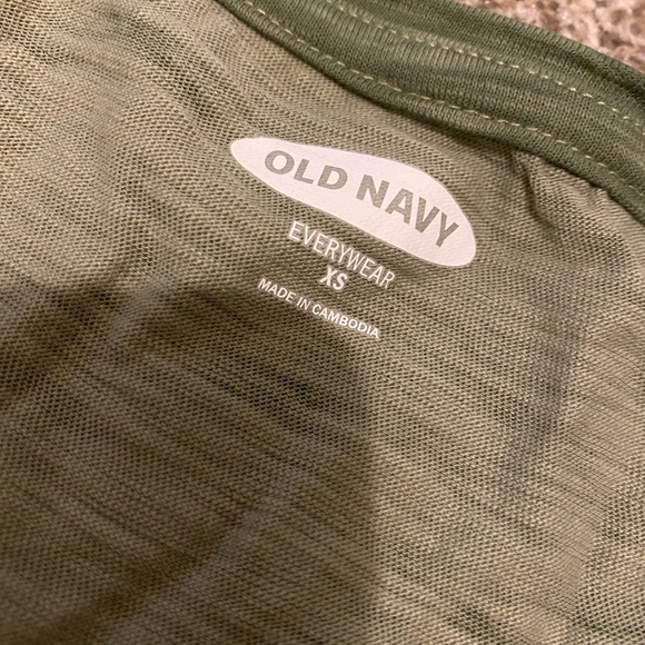 2 racerback tank tops - Picture 2 of 4